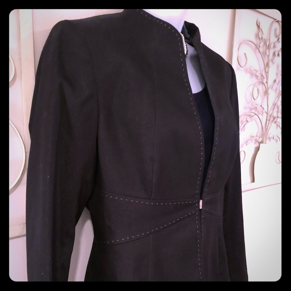 ANTONIO MELANI classic black blazer Size 8